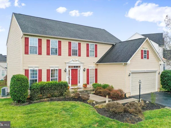 262 Maddex Farm Dr, Shepherdstown, WV 25443