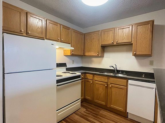 2nd image of 301 University Ave SE APT 108