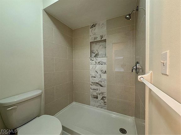 3rd image of 645 Homestead Rd S #645