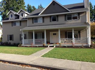 8724 NE Rosario Pl, Bainbridge Island, WA 98110