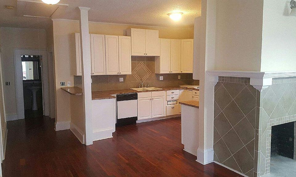 kitchen ( DW now stainless)