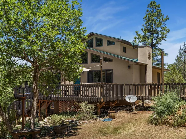 107 Skyland Blvd, Tijeras, NM 87059