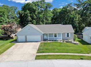 29 Winding Oaks Cir, O'Fallon, MO 63366