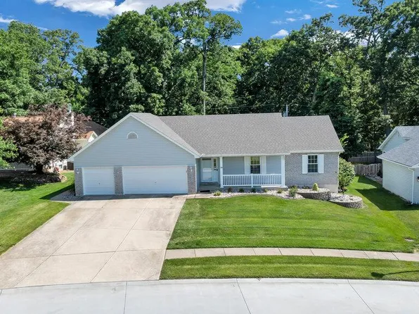 29 Winding Oaks Cir, O'Fallon, MO 63366