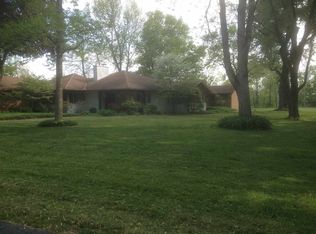 413 Greenlawn Dr, Logansport, IN 46947