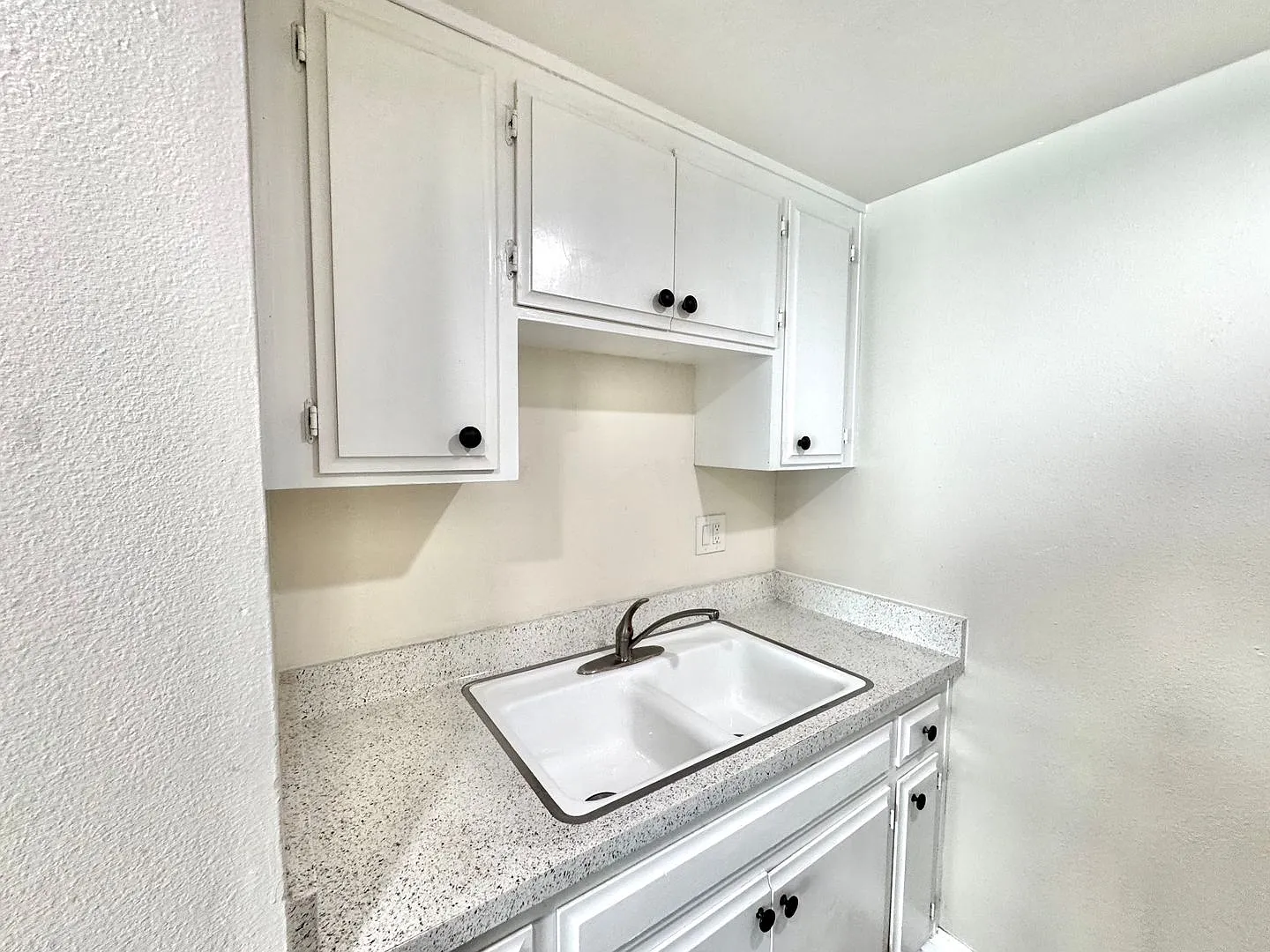 Bali Apartments — Photo 4