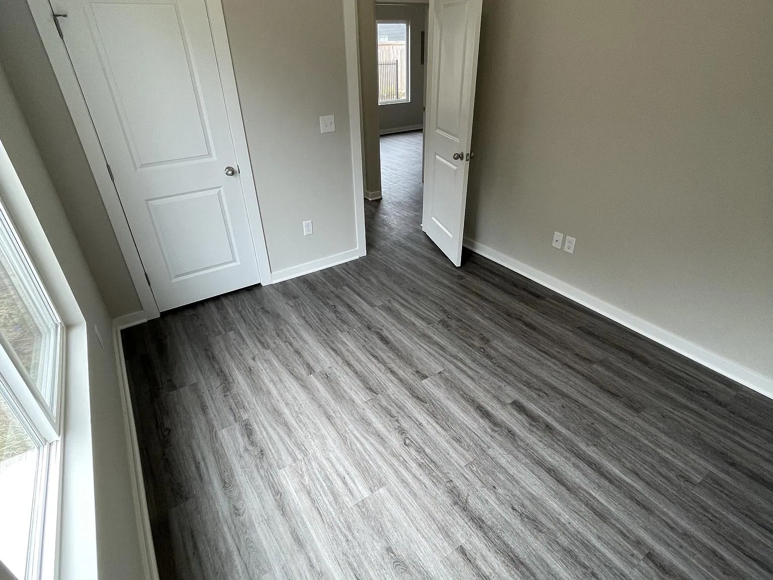 3 bed, 1200 sqft, $1,625 — Photo 4
