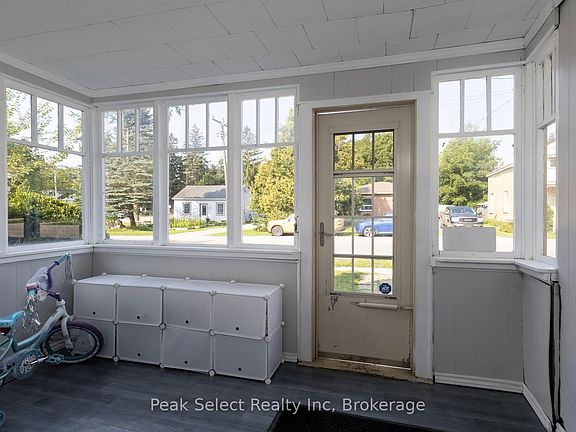5th image of 3193 Perth St #163