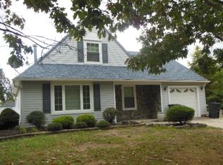33 Woodhurst Dr, Eastampton, NJ 08060