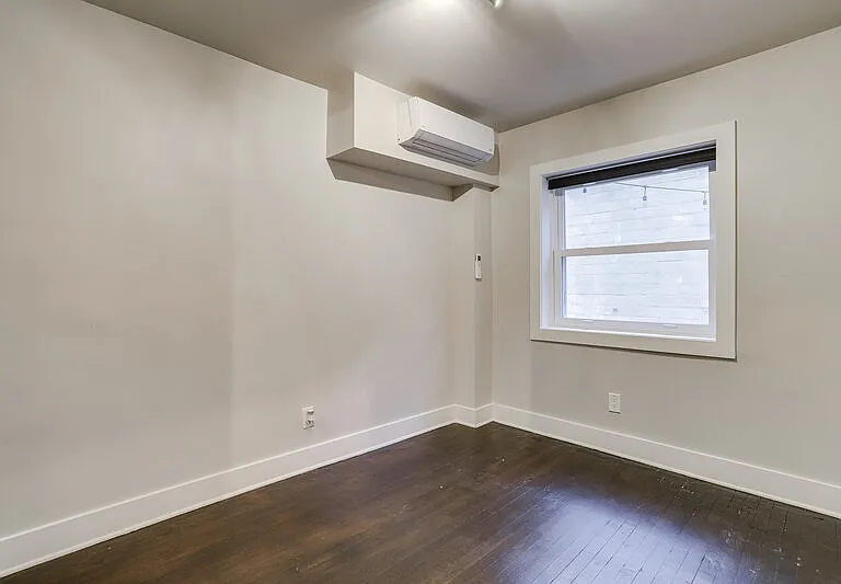 82 Q St SW #1 — Photo 12