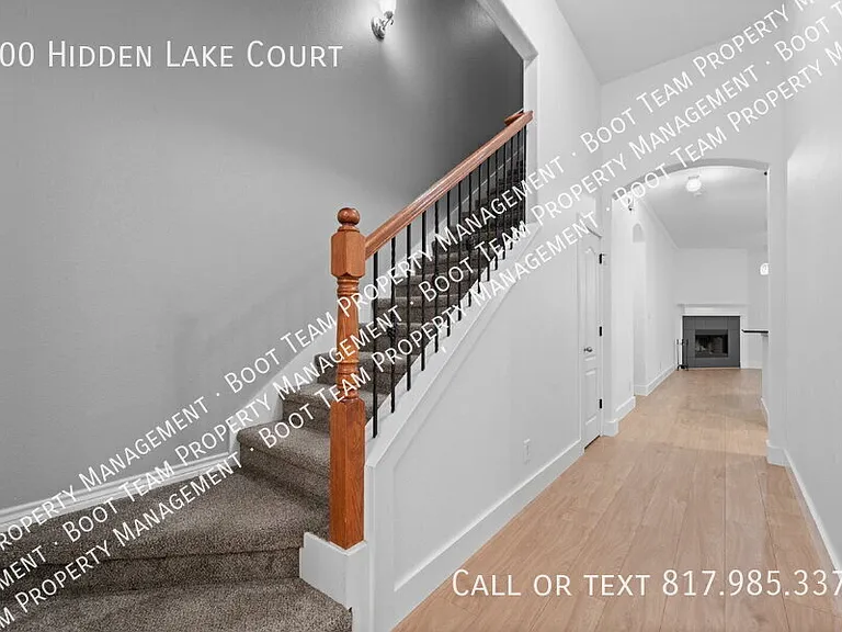 400 Hidden Lake Ct — Photo 13