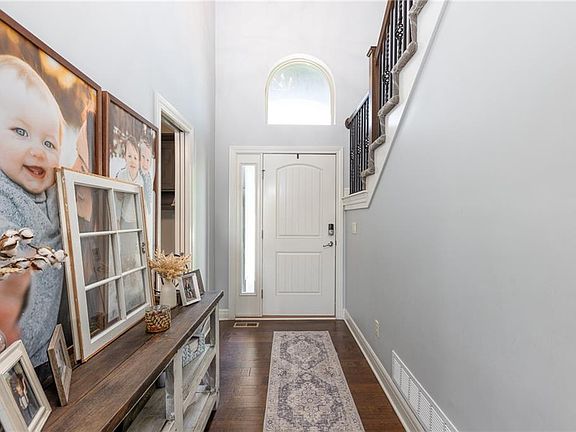 3rd image of 1513 NW Whispering Ct