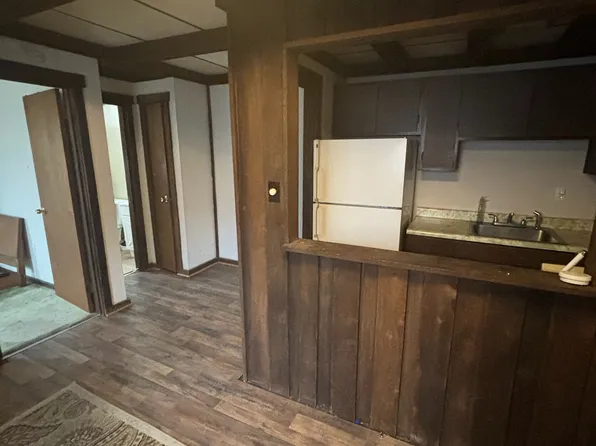 11 Station St, Crafton, PA 15205