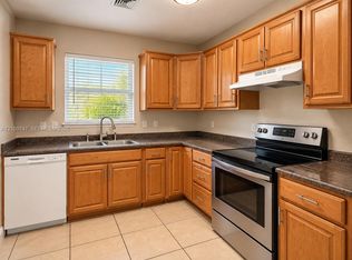 2832 Fillmore St APT 21, Hollywood, FL 33020