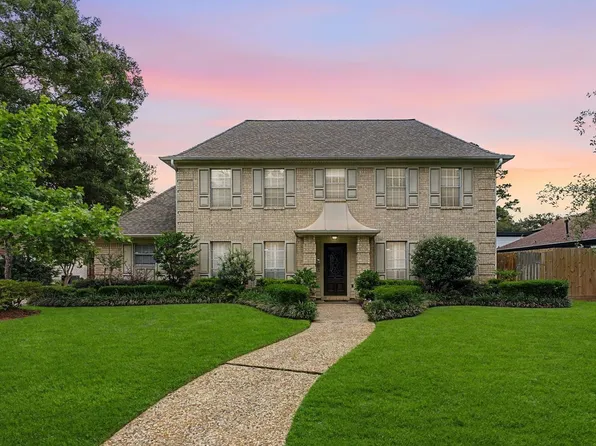 2610 Shadowdale Dr, Houston, TX 77043
