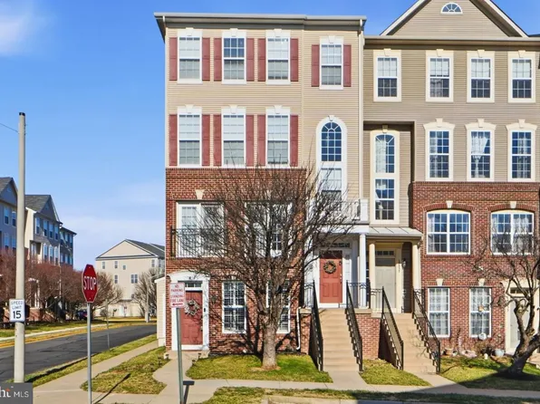 15839 John Diskin Cir, Woodbridge, VA 22191