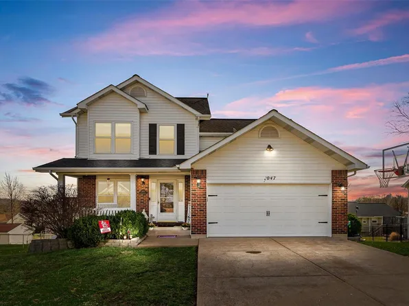 1047 Cantebury Cir, Imperial, MO 63052