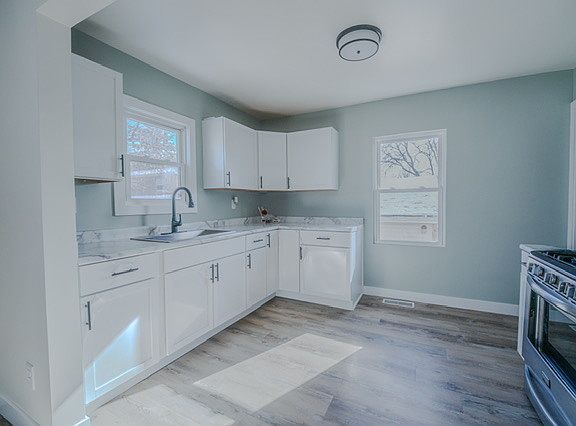 5th image of 806 Woods Ave