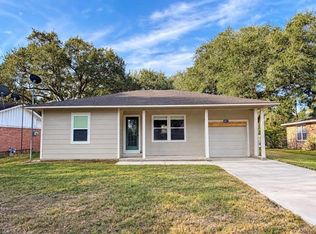 6011 Dubose St, Wallis, TX 77485