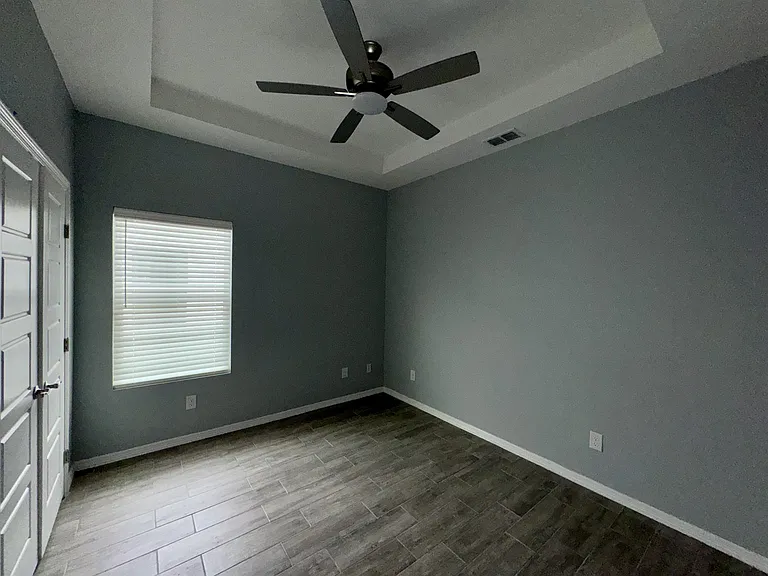 429 E Acacia Ave #1 — Photo 8