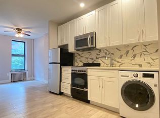 448 W 46th St #2W, New York, NY 10036
