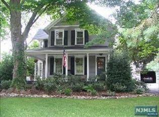 566 Pascack Rd, Washington Township, NJ 07676