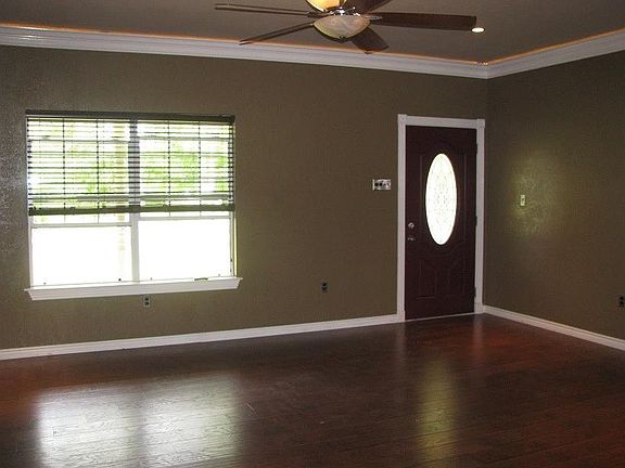 5th image of 6810 Woodland Dr