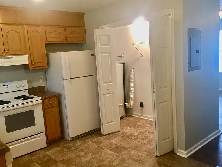 2708 Blossom Dr — Photo 8