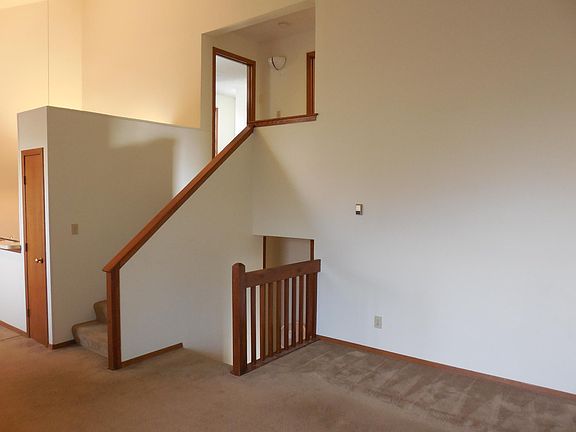 2nd image of 5224 Knox St