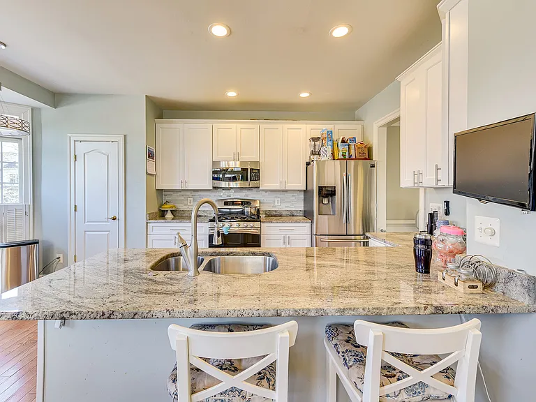 9600 Lagersfield Cir — Photo 4