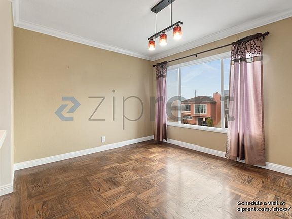 3rd image of 470 Westmoor Ave #U
