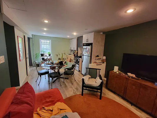 Rented by MBC Group LLC | media 3