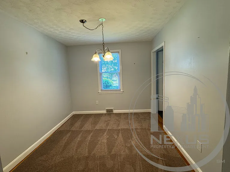 33 Northgate Rd — Photo 10