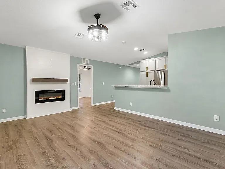 12380 Easha Blvd — Photo 3