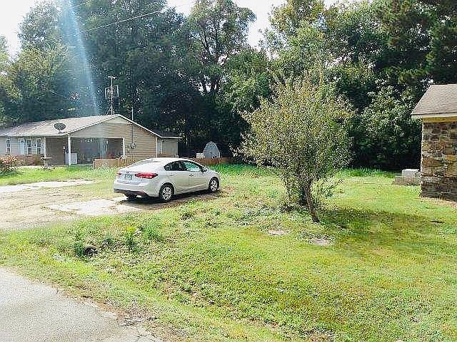 2nd image of 308 S 10th Ave