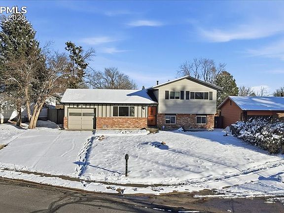 3rd image of 4417 Misty Dr