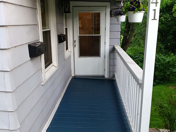 2nd image of 541 Bluff St #A