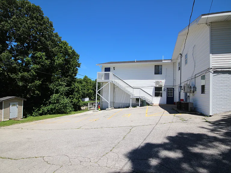 719 N Main St #2 — Photo 16