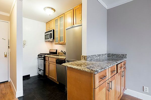 1st image of 784 Columbus Ave APT 6K