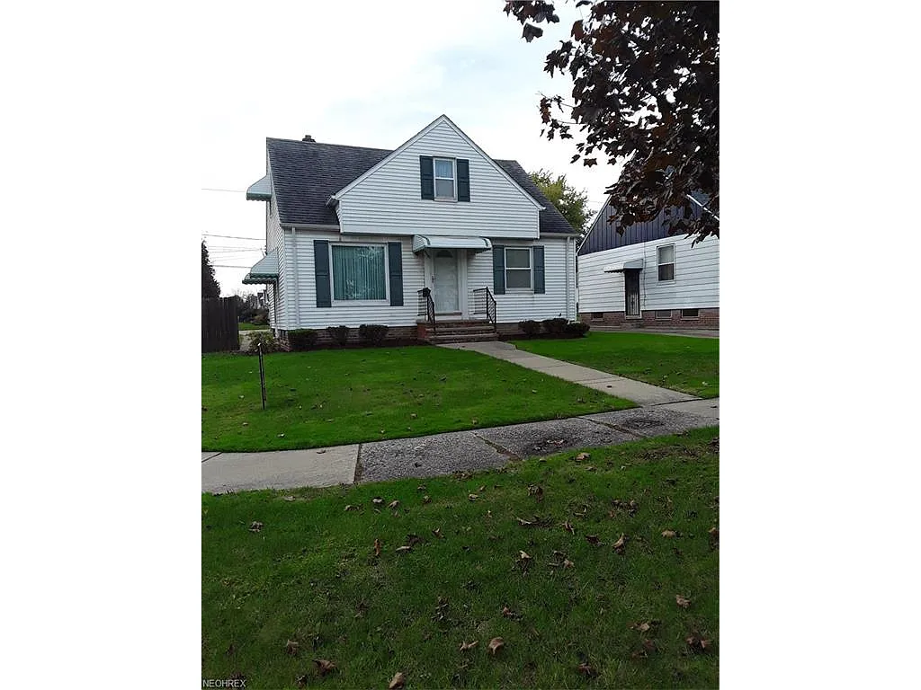 8721 Behrwald Ave photo 1