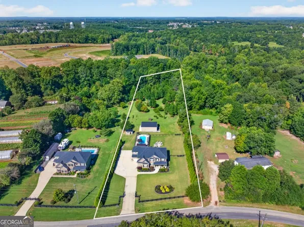 415 Skelton Rd, Hoschton, GA 30548