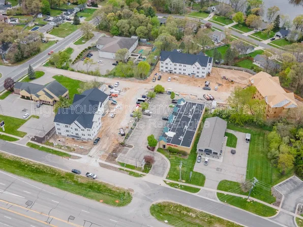 4965 Plainfield Ave NE #1, Grand Rapids, MI 49525