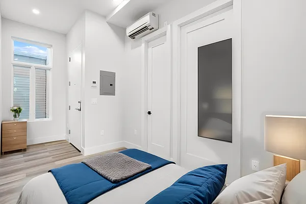 Rented by Reavis | media 30