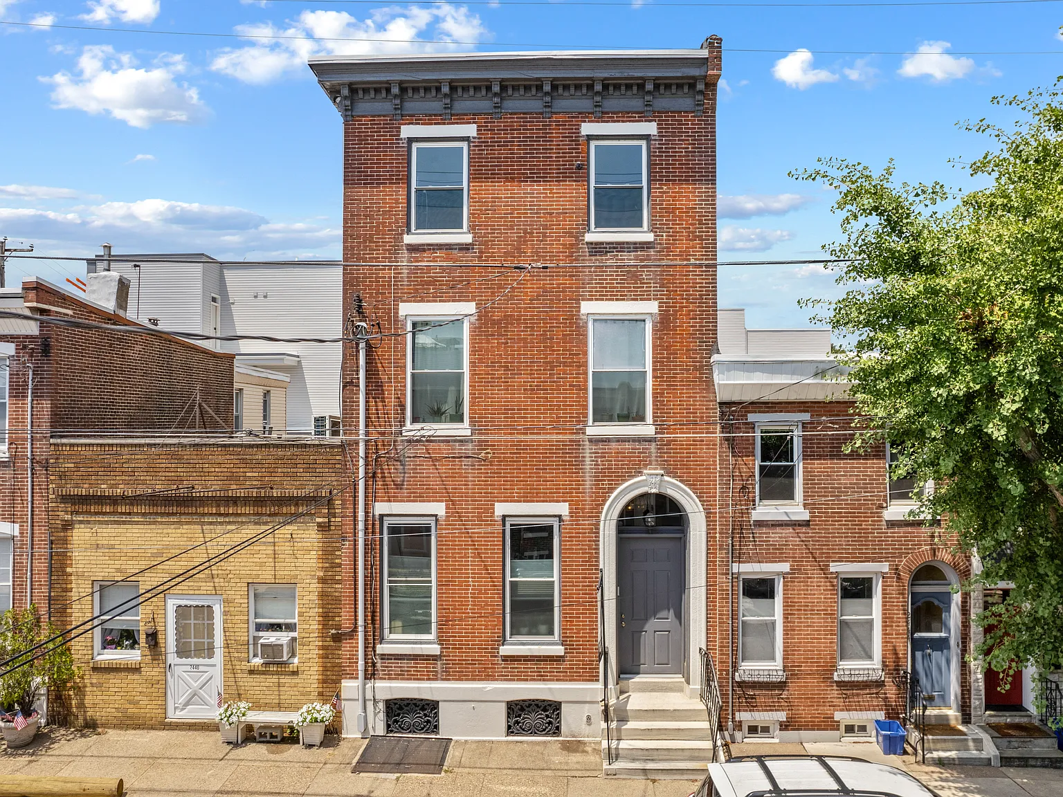 Studio, 560 sqft, $1,200 — Photo 2