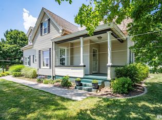 16107 Moore Rd, Mackinaw, IL 61755