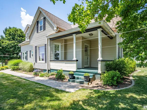 16107 Moore Rd, Mackinaw, IL 61755