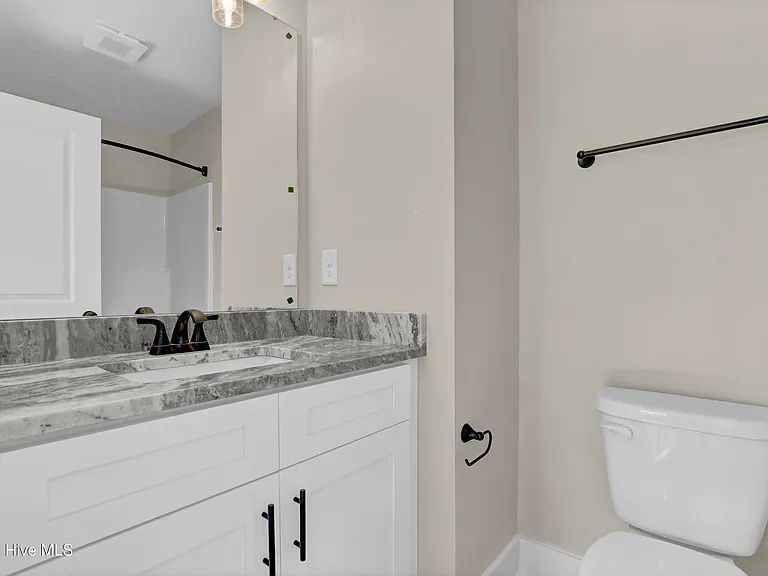 493 Blue Bluff Ln — Photo 21