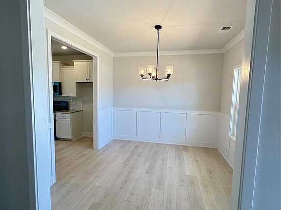3rd image of 1065 Kildare Dr #65