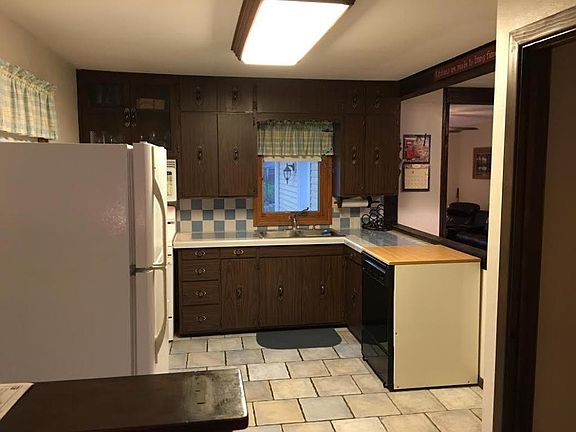 2nd image of 1909 N 7th St