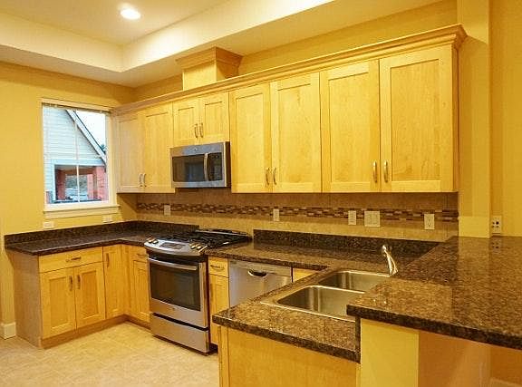 2nd image of 12338 NE 7th Pl APT 106